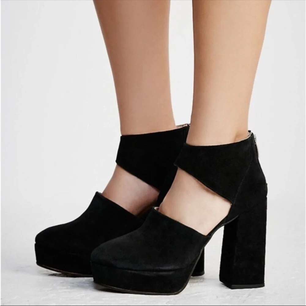 Free People Luxor Platforms round toe cutout black suede platform clog heels - Picture 1 of 12